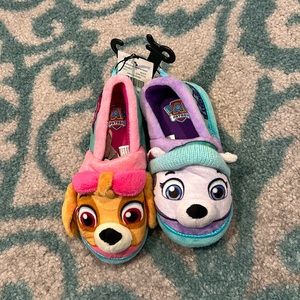 NWT Kids Nickelodeon Paw Patrol slippers- XL (11/12)